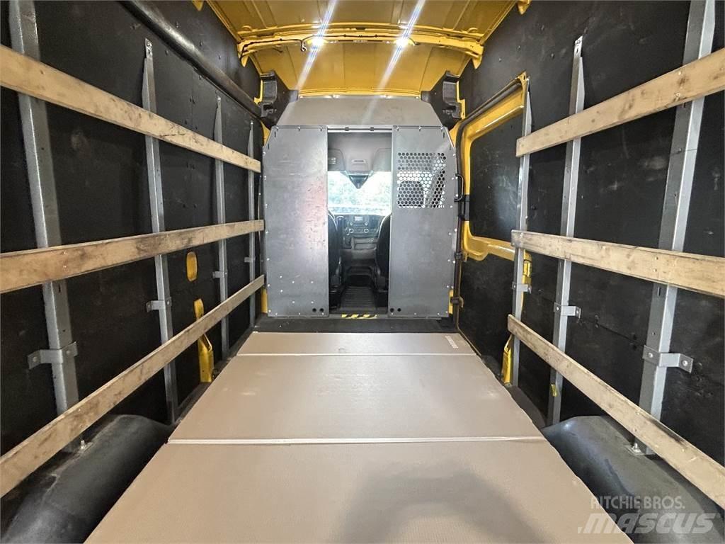 Ford Transit 250 Pikapai / Bortiniai sunkvežimiai
