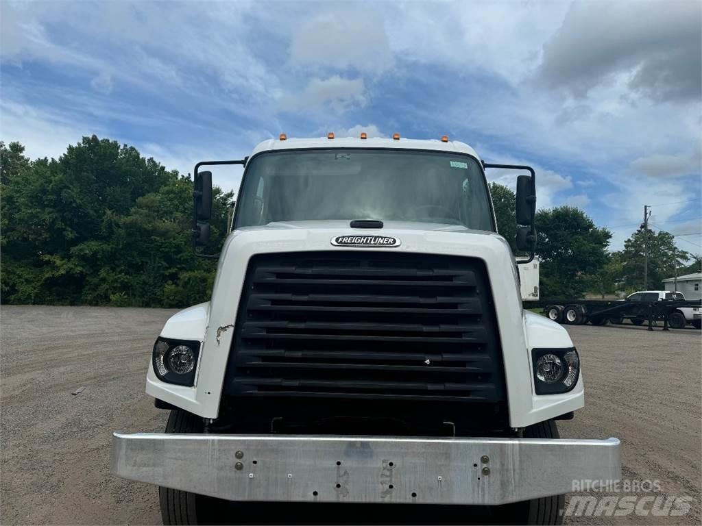 Freightliner 108SD Visuotinės / bendrosios paskirties automobiliai