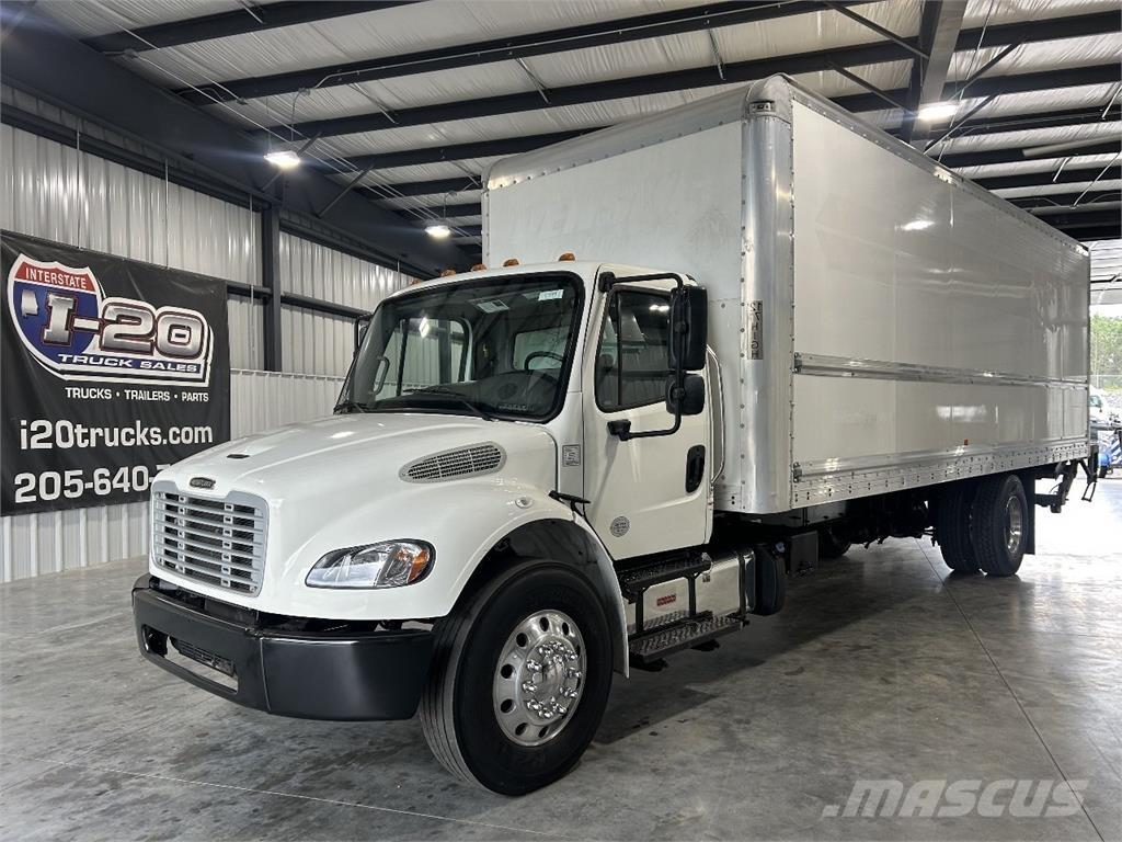 Freightliner M2 Sunkvežimiai su dengtu kėbulu