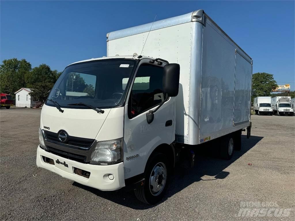 Hino 195 Sunkvežimiai su dengtu kėbulu