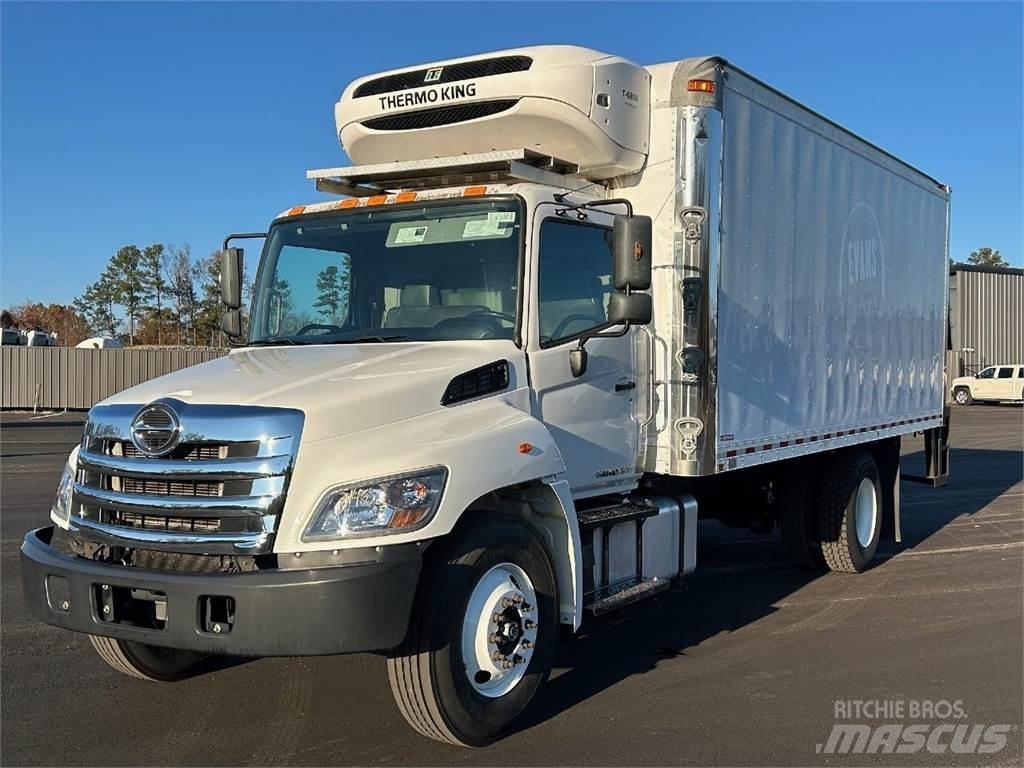 Hino 268 Vilkikai šaldytuvai