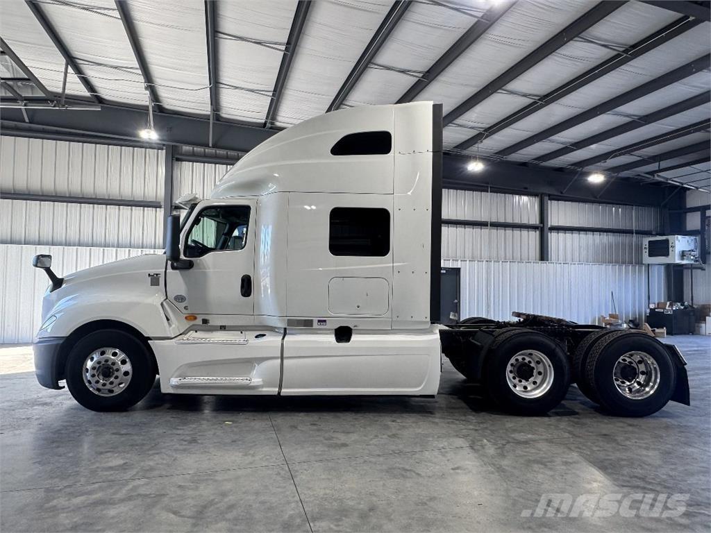 International LT625 Naudoti vilkikai