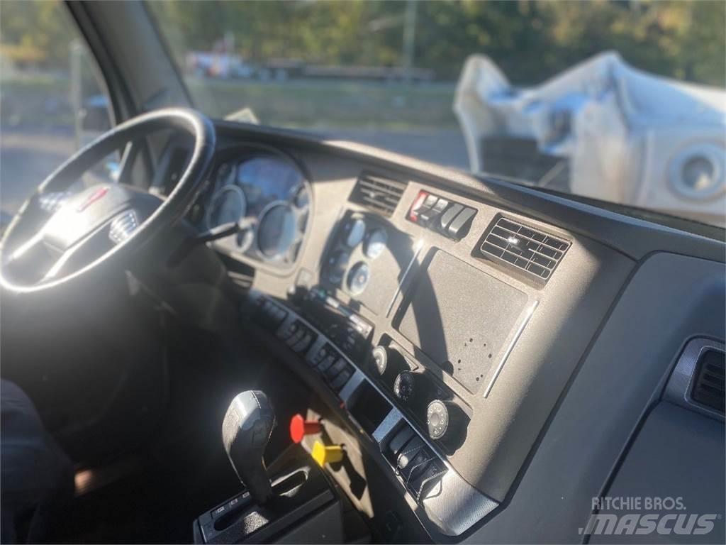 Kenworth T680 Naudoti vilkikai