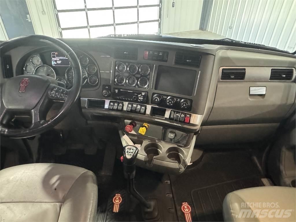 Kenworth T680 Naudoti vilkikai