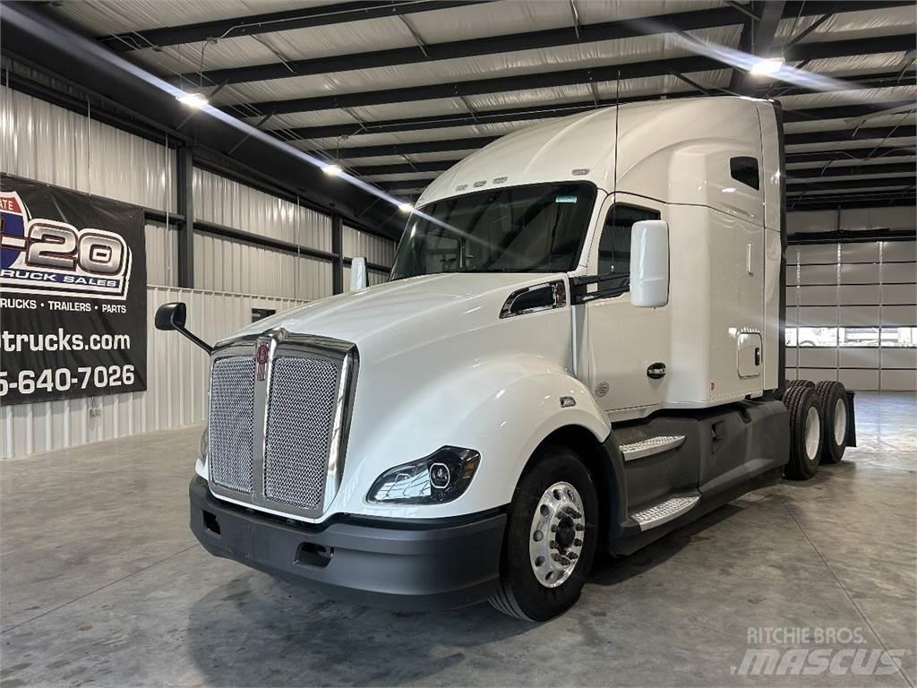 Kenworth T680 Naudoti vilkikai