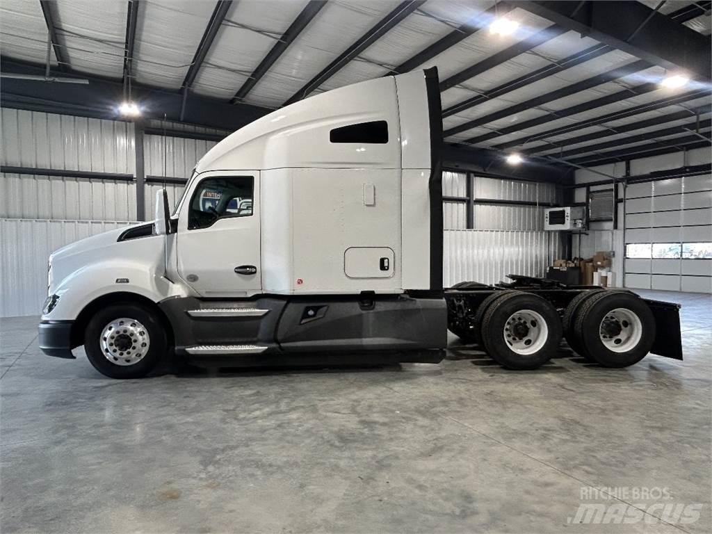 Kenworth T680 Naudoti vilkikai
