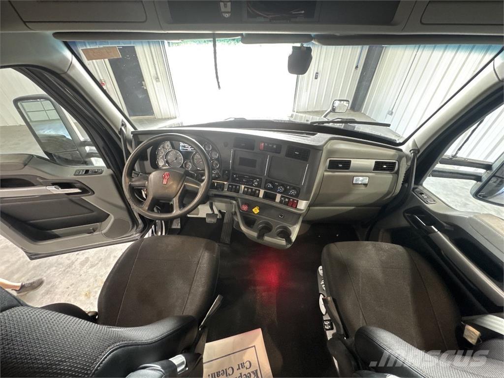 Kenworth T680 Naudoti vilkikai