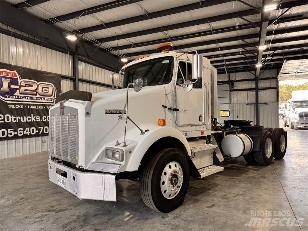 Kenworth T800 Naudoti vilkikai