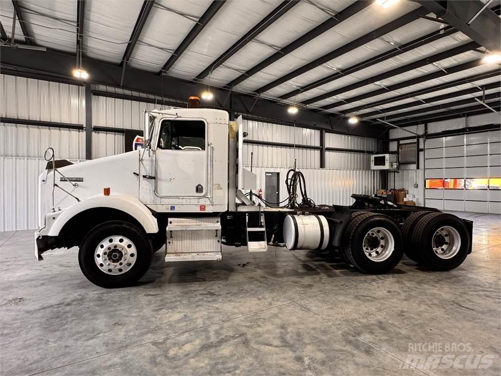 Kenworth T800 Naudoti vilkikai