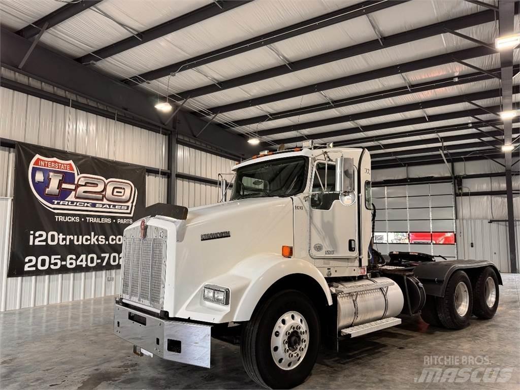 Kenworth T800 Naudoti vilkikai