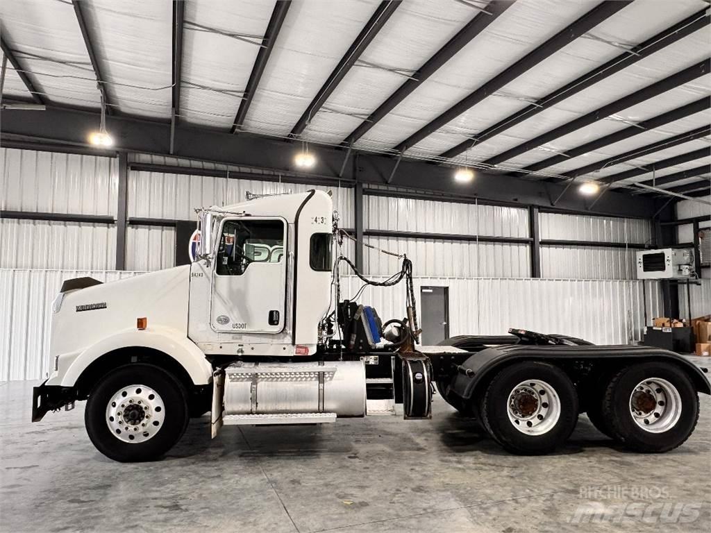 Kenworth T800 Naudoti vilkikai