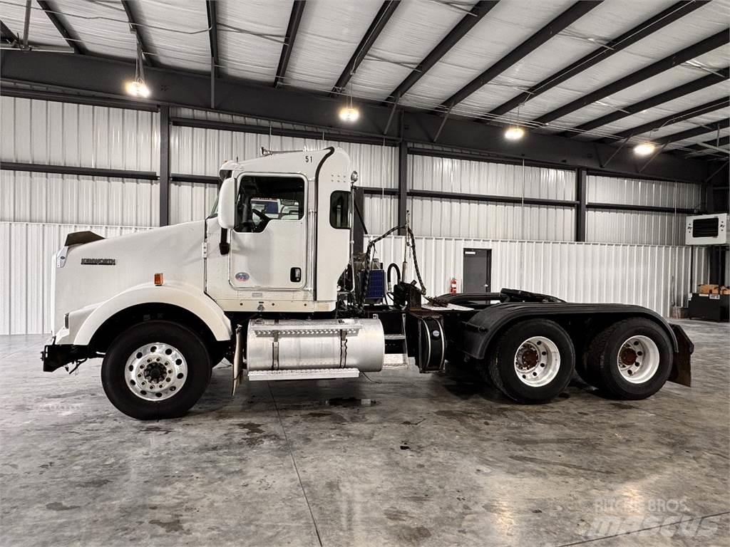 Kenworth T800 Naudoti vilkikai