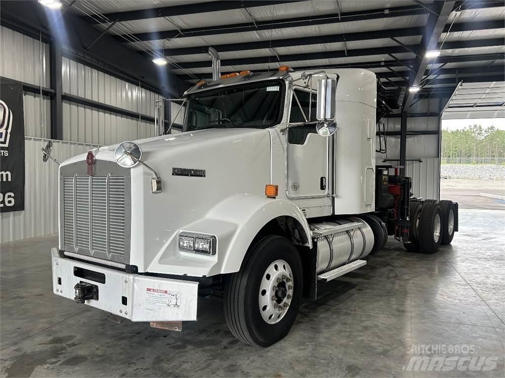 Kenworth T800 Naudoti vilkikai