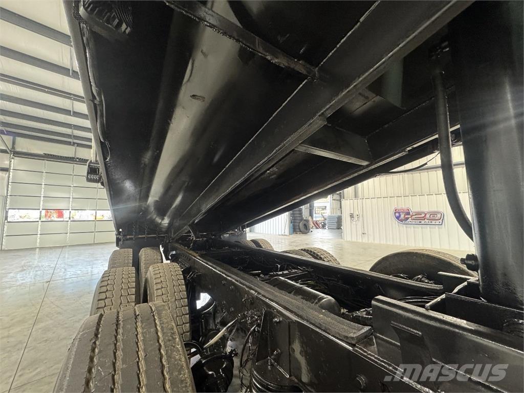 Kenworth T800 Savivarčių priekabų vilkikai