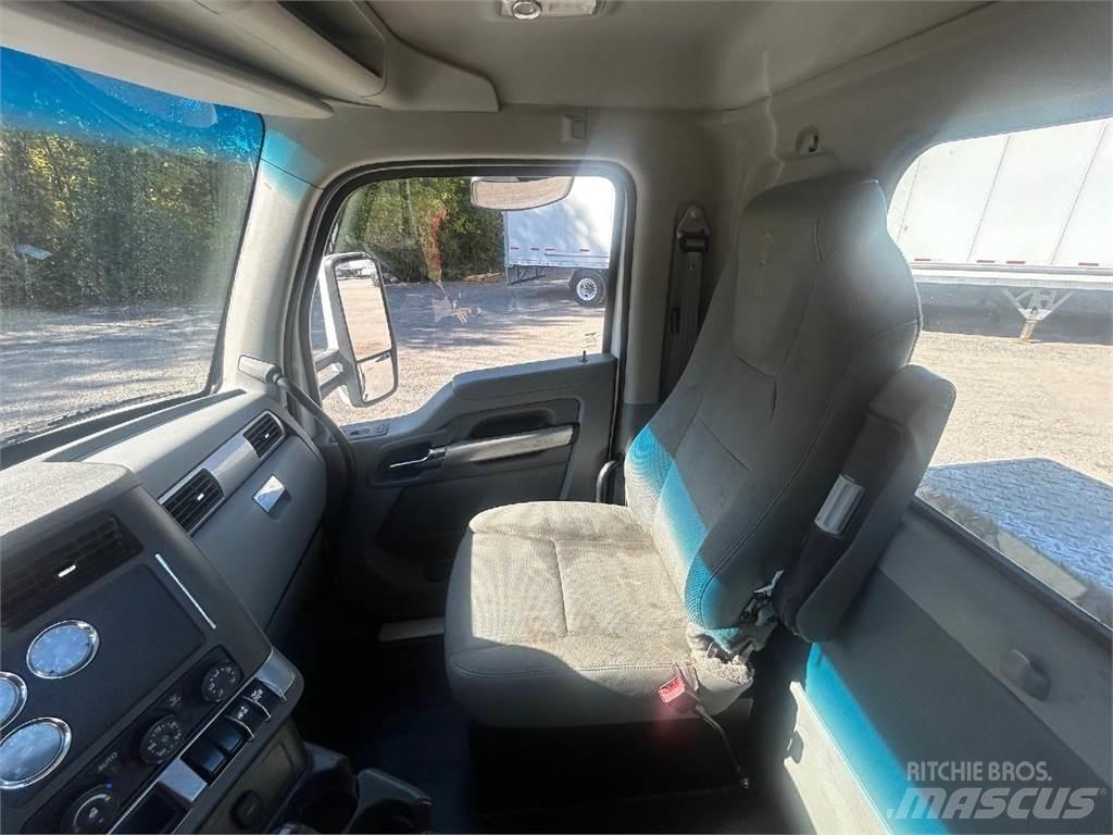 Kenworth T880 Naudoti vilkikai