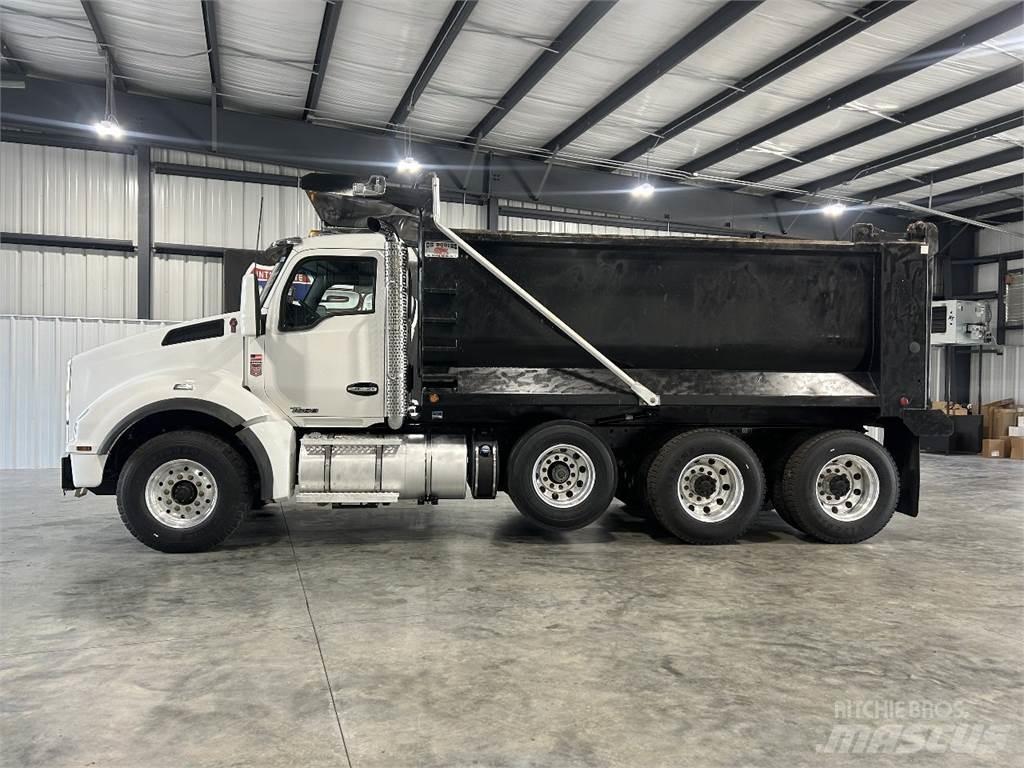 Kenworth T880 Savivarčių priekabų vilkikai
