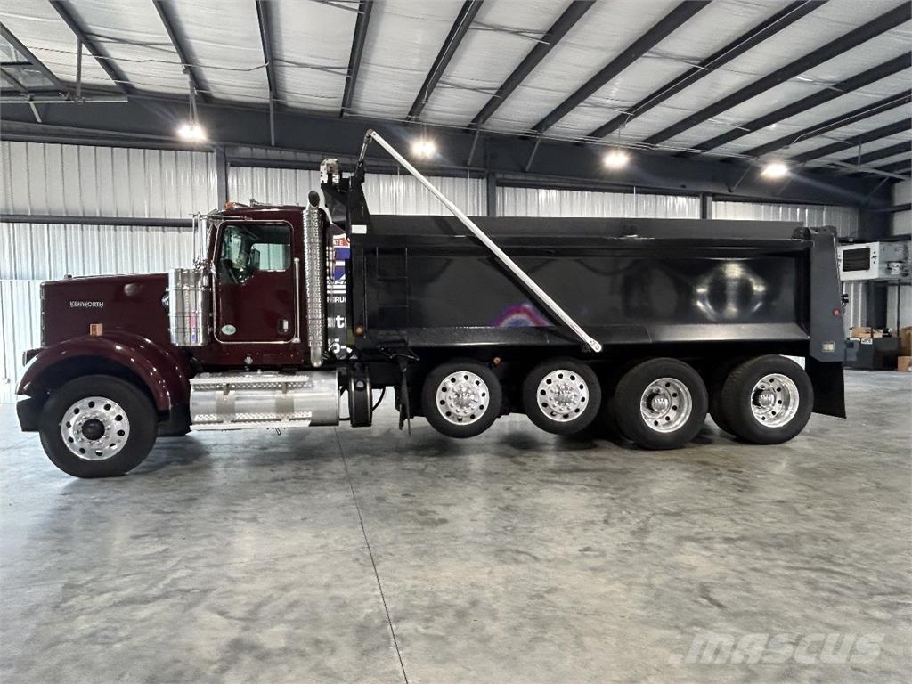 Kenworth W900B Savivarčių priekabų vilkikai