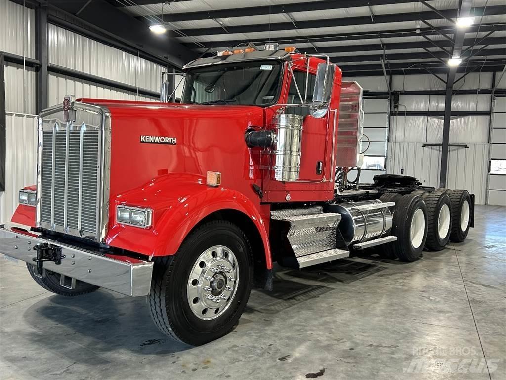 Kenworth W900L Naudoti vilkikai