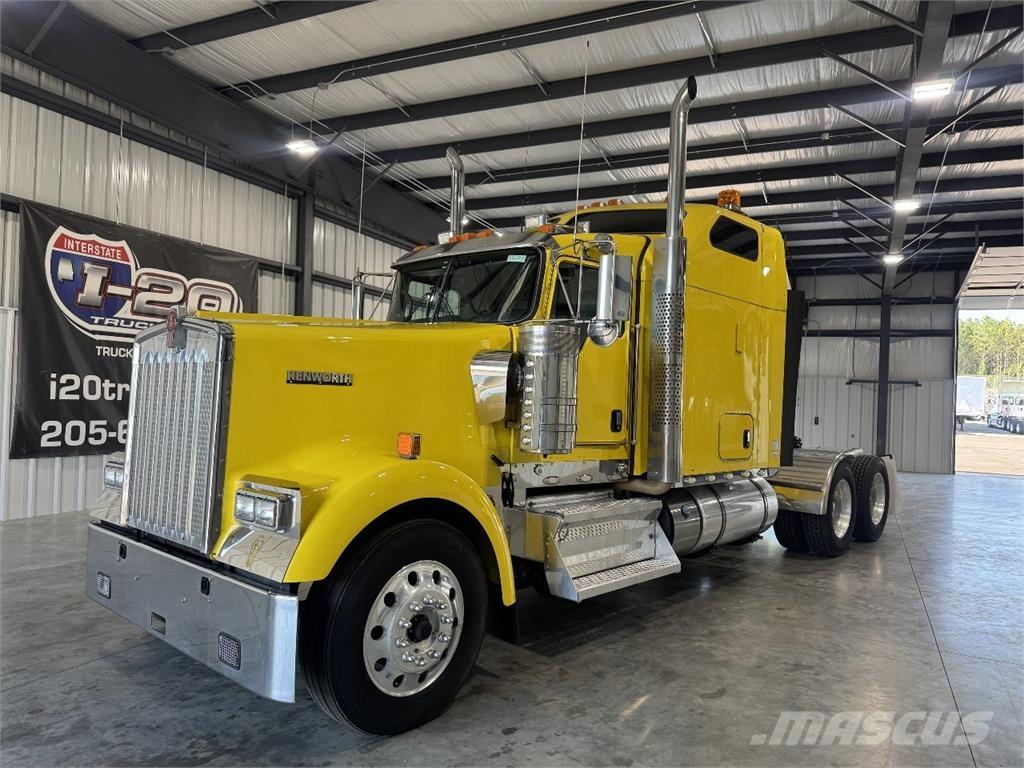 Kenworth W900L Naudoti vilkikai