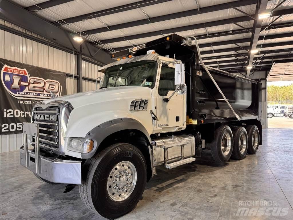 Mack GU713 Savivarčių priekabų vilkikai