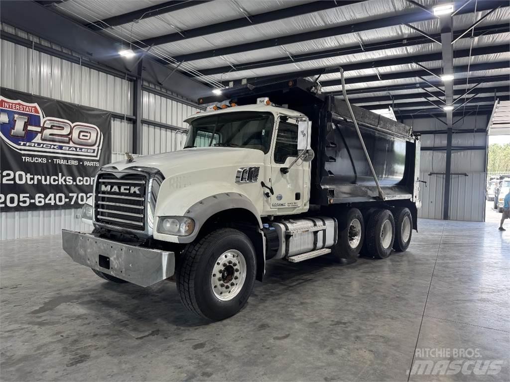 Mack GU713 Savivarčių priekabų vilkikai