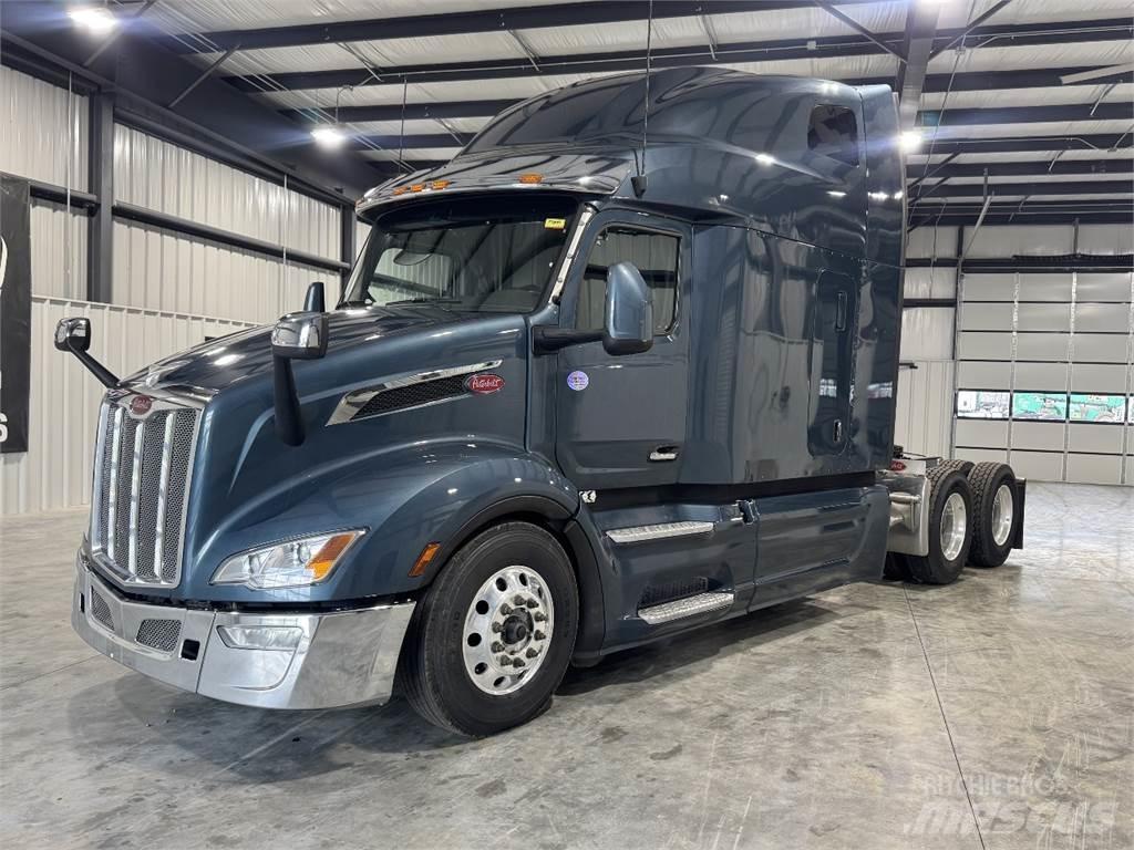 Peterbilt 579 Naudoti vilkikai