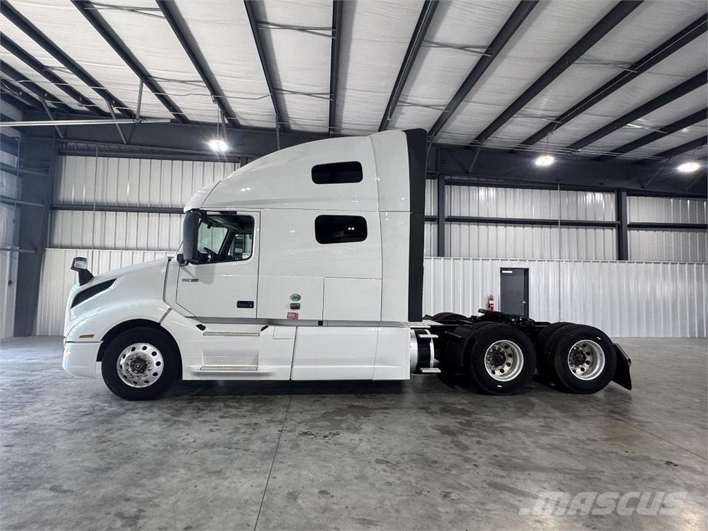 Volvo VNL760 Naudoti vilkikai