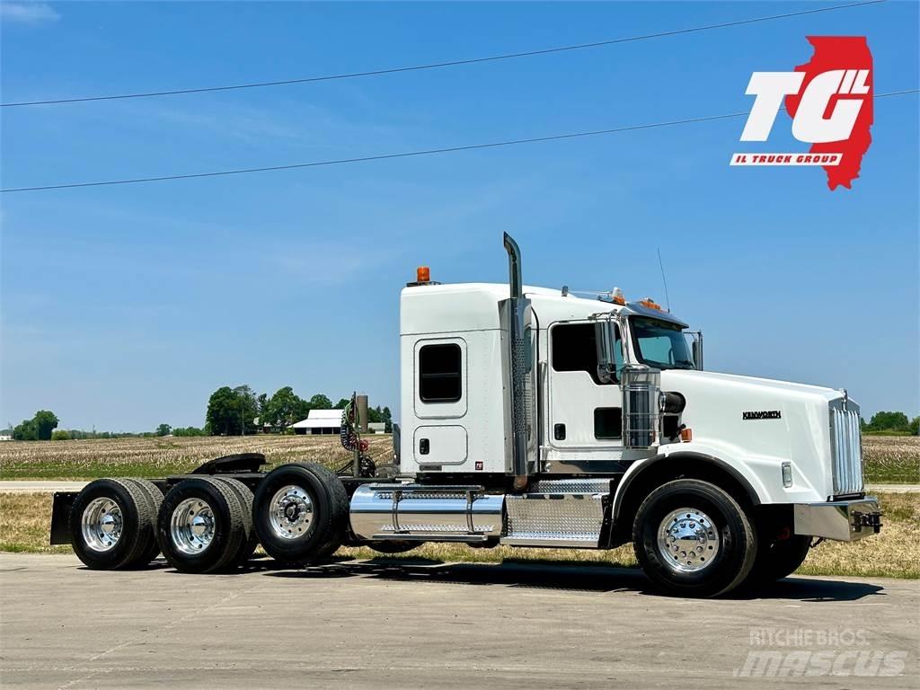 Kenworth T800 Naudoti vilkikai