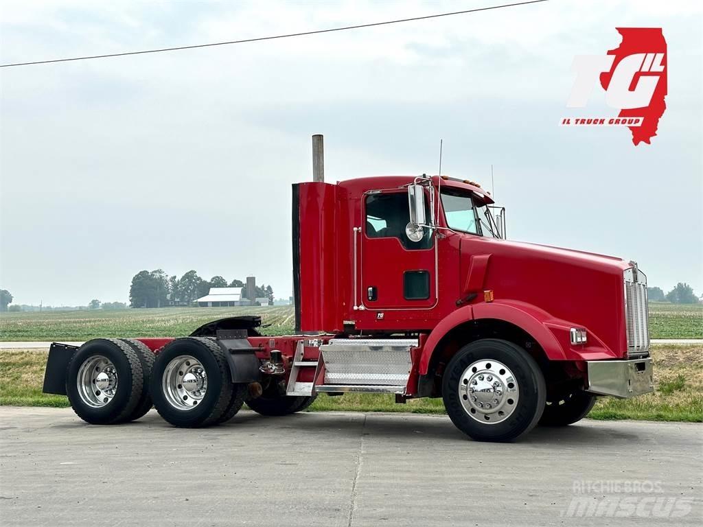 Kenworth T800 Naudoti vilkikai