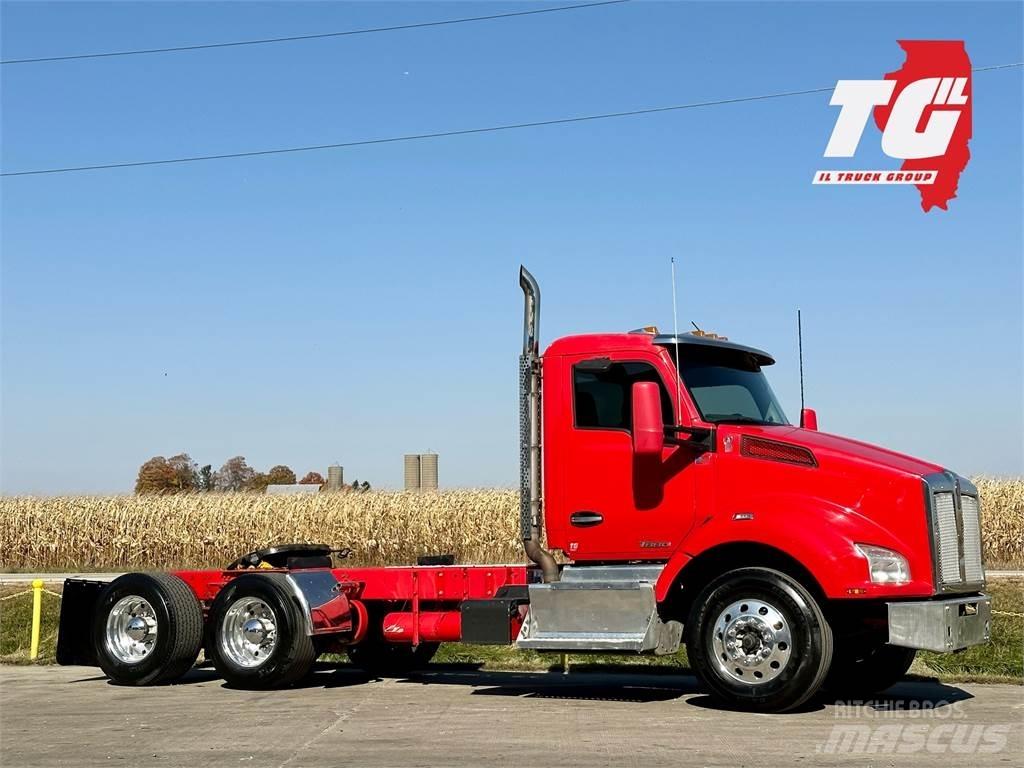Kenworth T880 Naudoti vilkikai