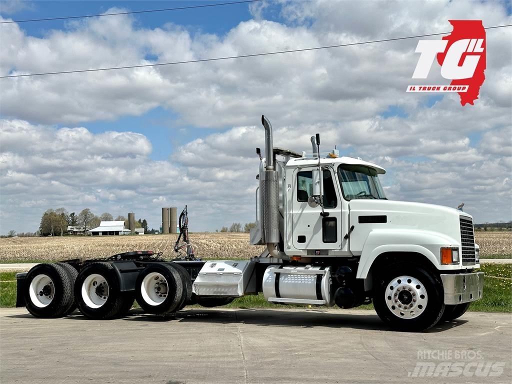 Mack CH613 Naudoti vilkikai