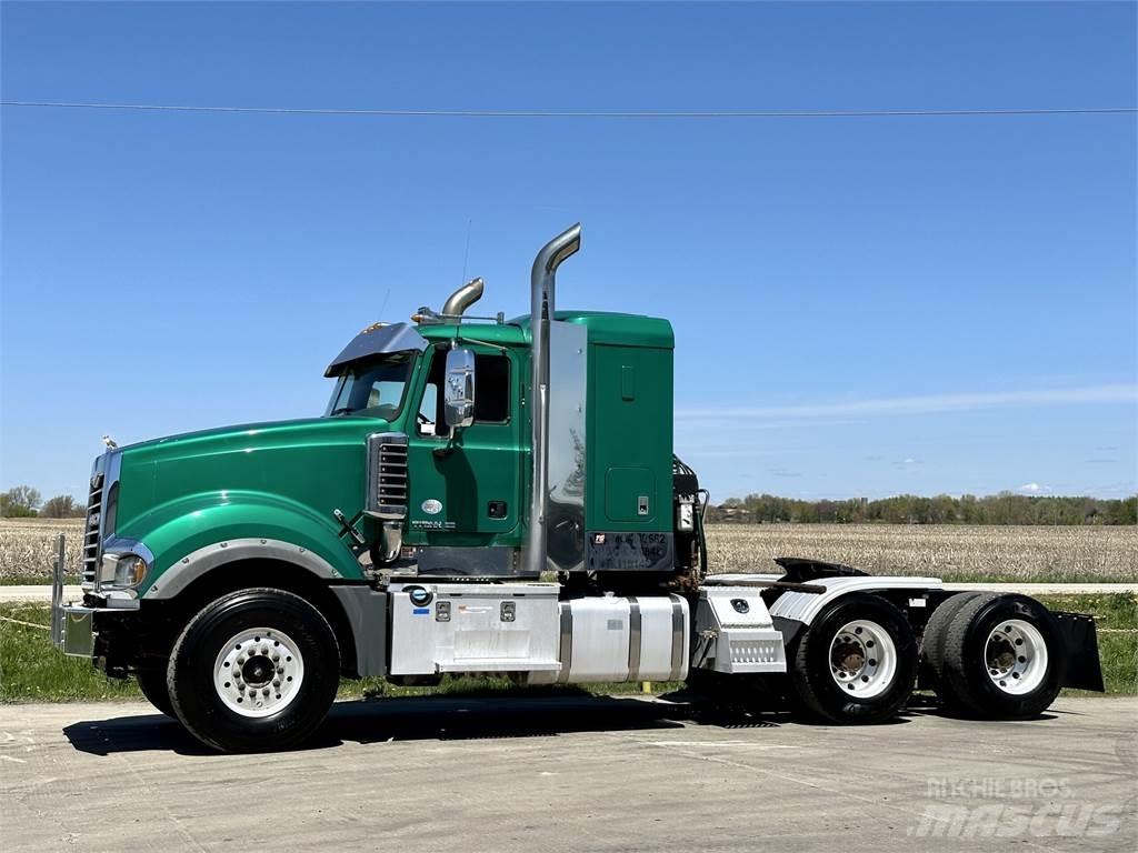 Mack Titan TD713 Naudoti vilkikai
