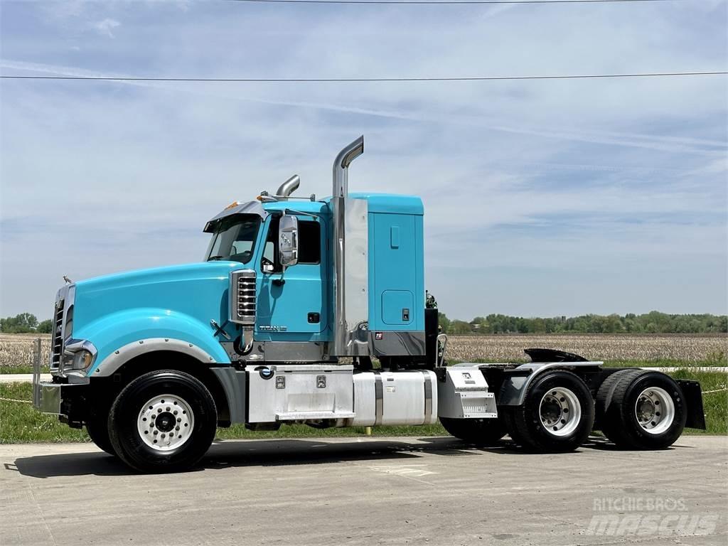 Mack Titan TD713 Naudoti vilkikai