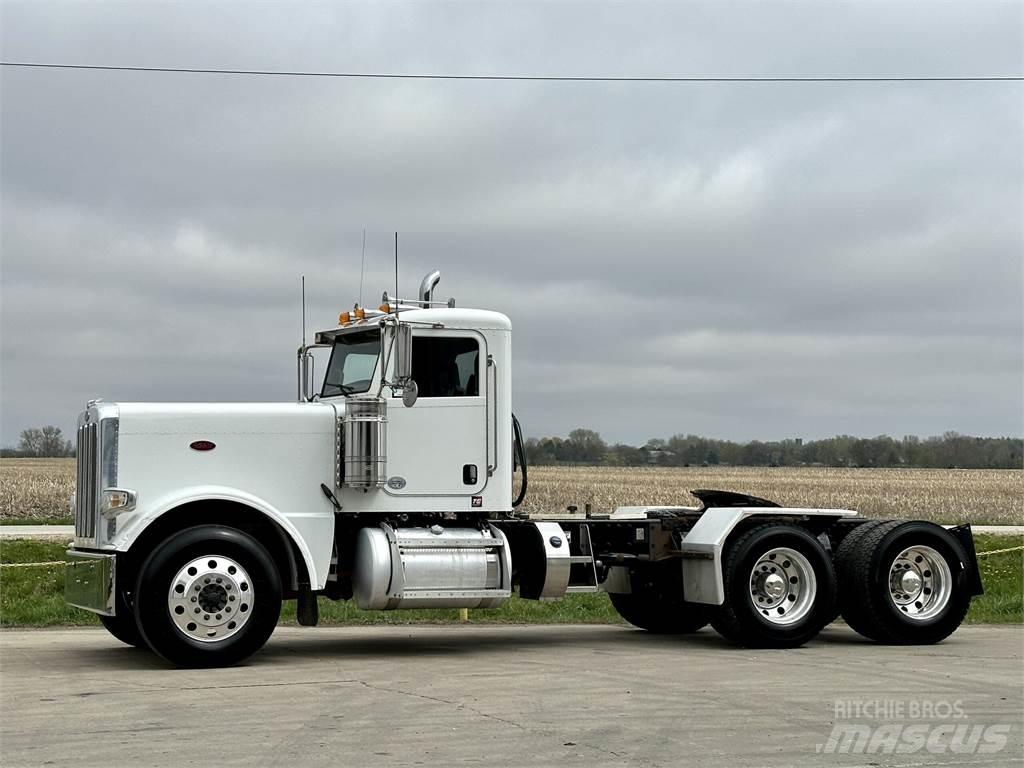 Peterbilt 389 Naudoti vilkikai