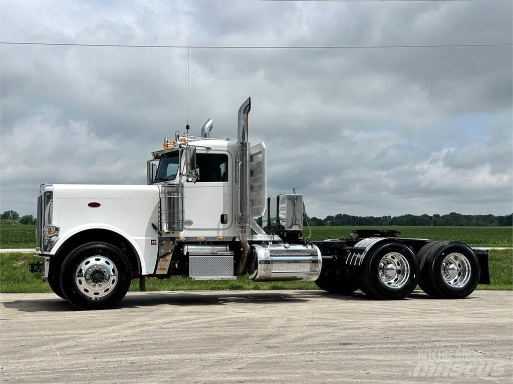 Peterbilt 389 Naudoti vilkikai