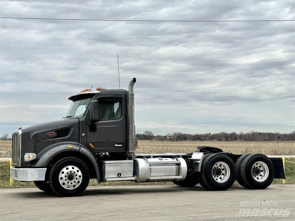 Peterbilt 567 Naudoti vilkikai