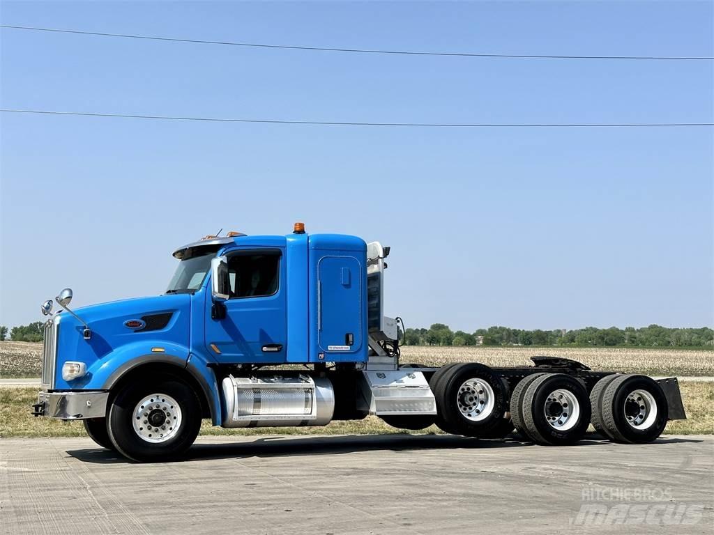 Peterbilt 567 Naudoti vilkikai