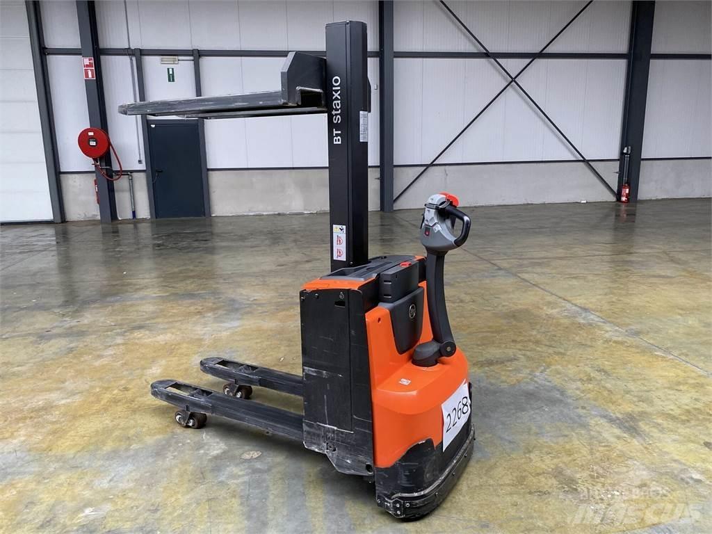 Toyota BT SWE080L Savaeigiai rietuvai