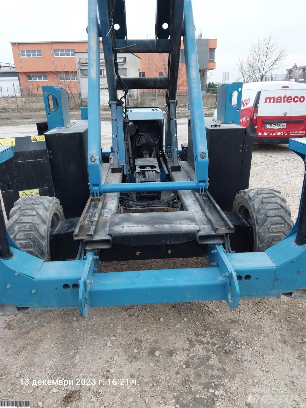 Genie GS4390RT Žirkliniai keltuvai