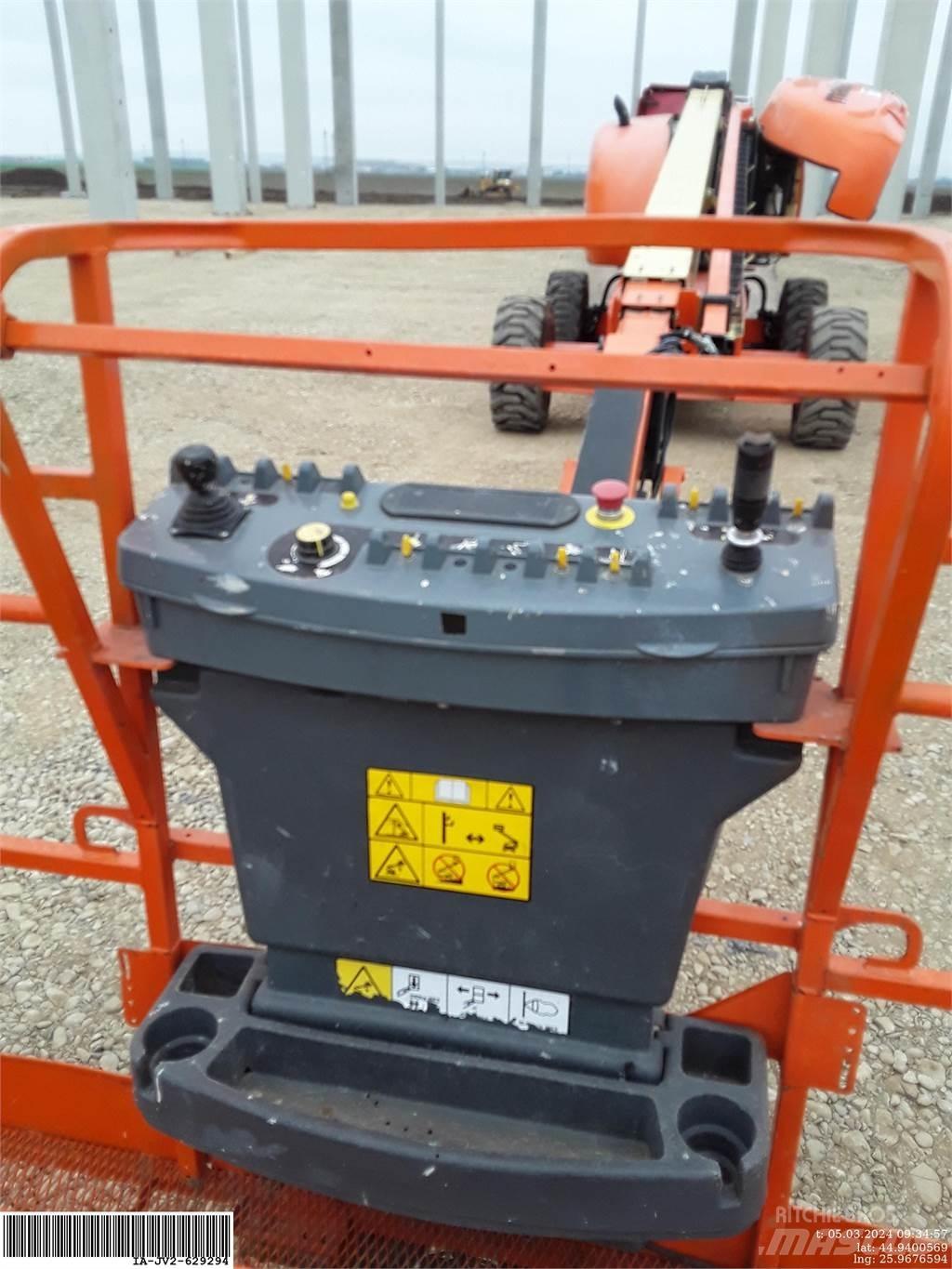 JLG 660SJ Alkūniniai keltuvai