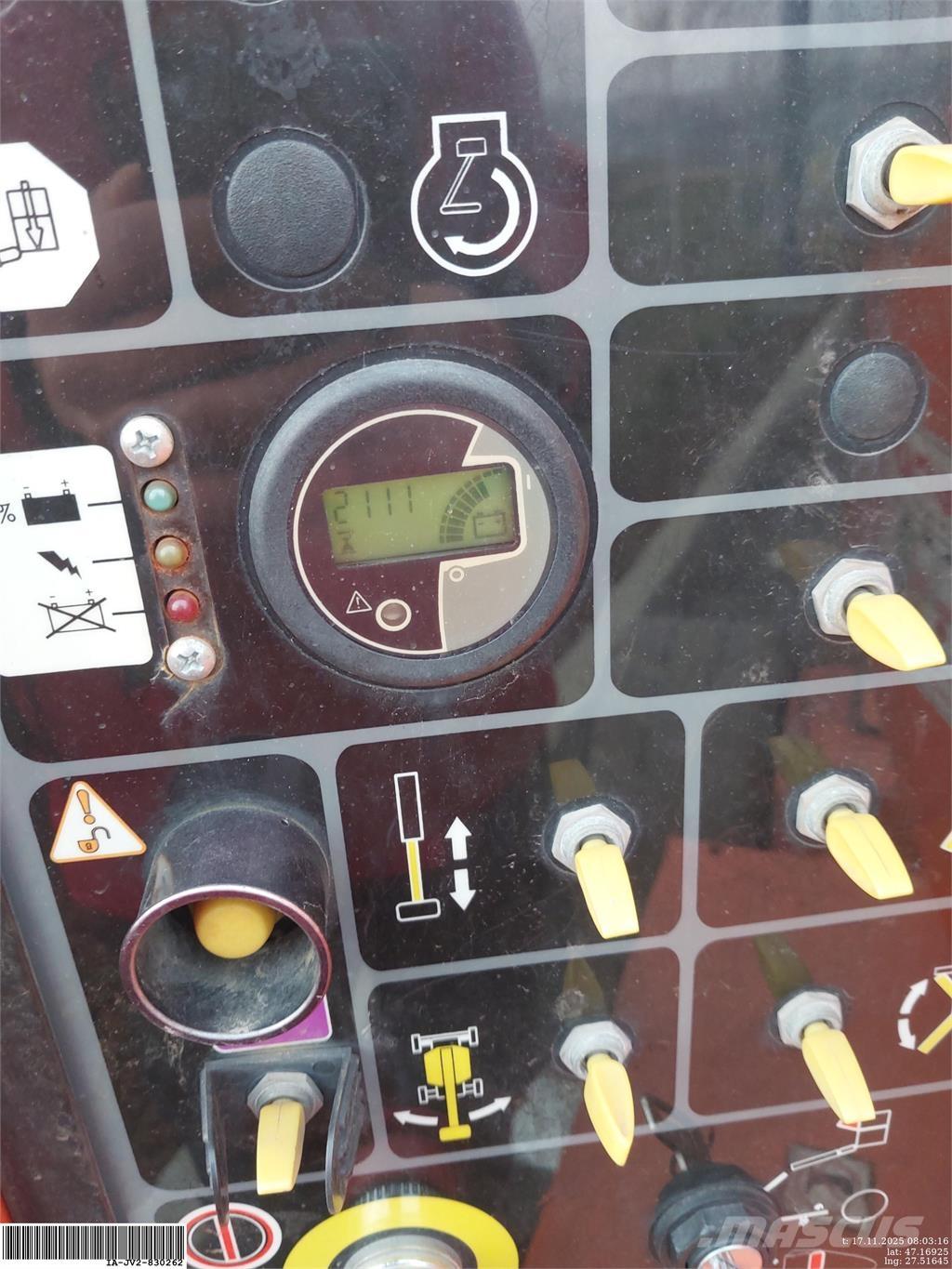 JLG E450AJ Alkūniniai keltuvai