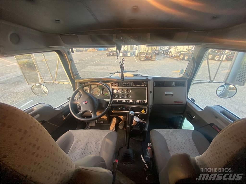 Kenworth T440 Važiuoklė su kabina