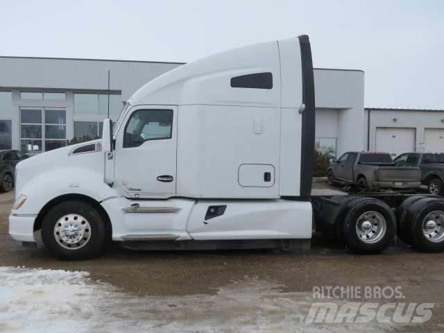 Kenworth T680 Naudoti vilkikai