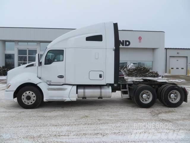 Kenworth T680 Naudoti vilkikai