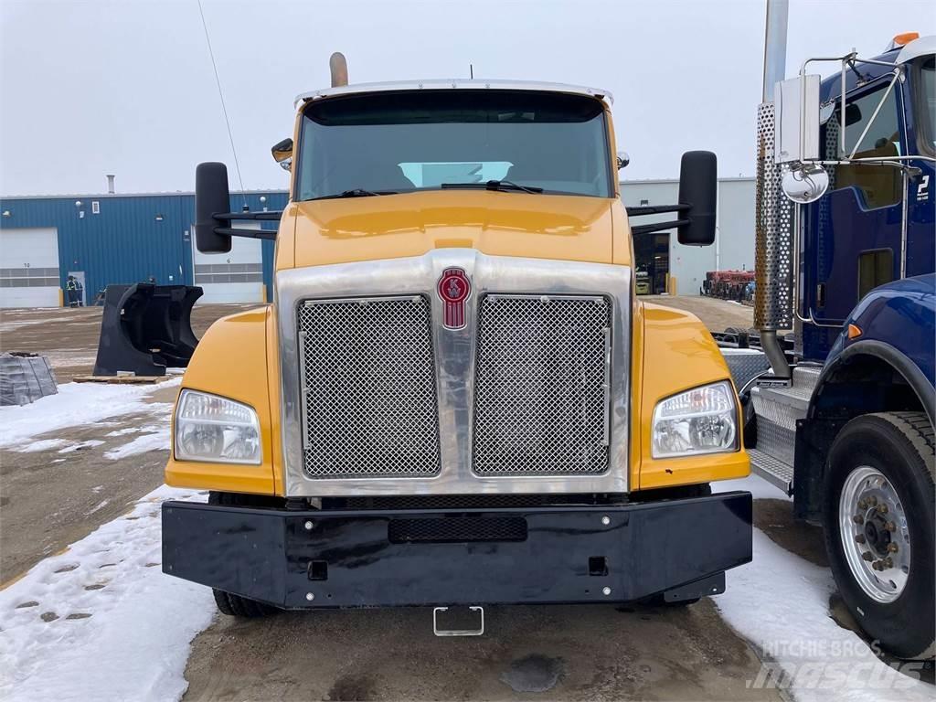 Kenworth T880 Naudoti vilkikai