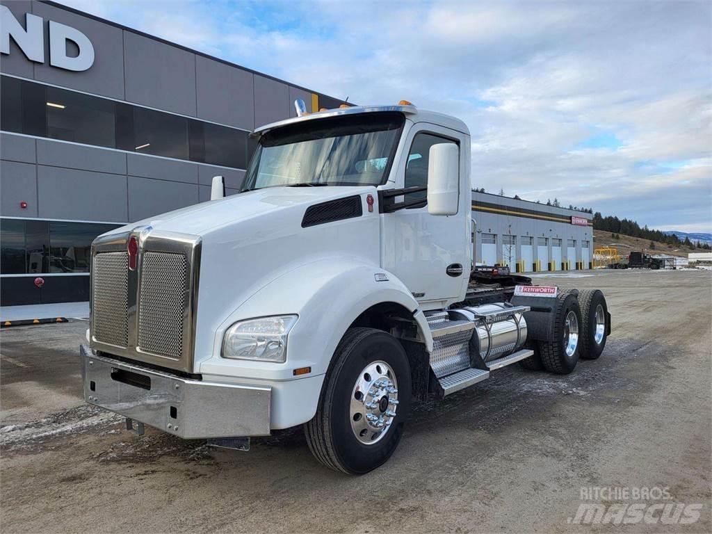 Kenworth T880 Naudoti vilkikai