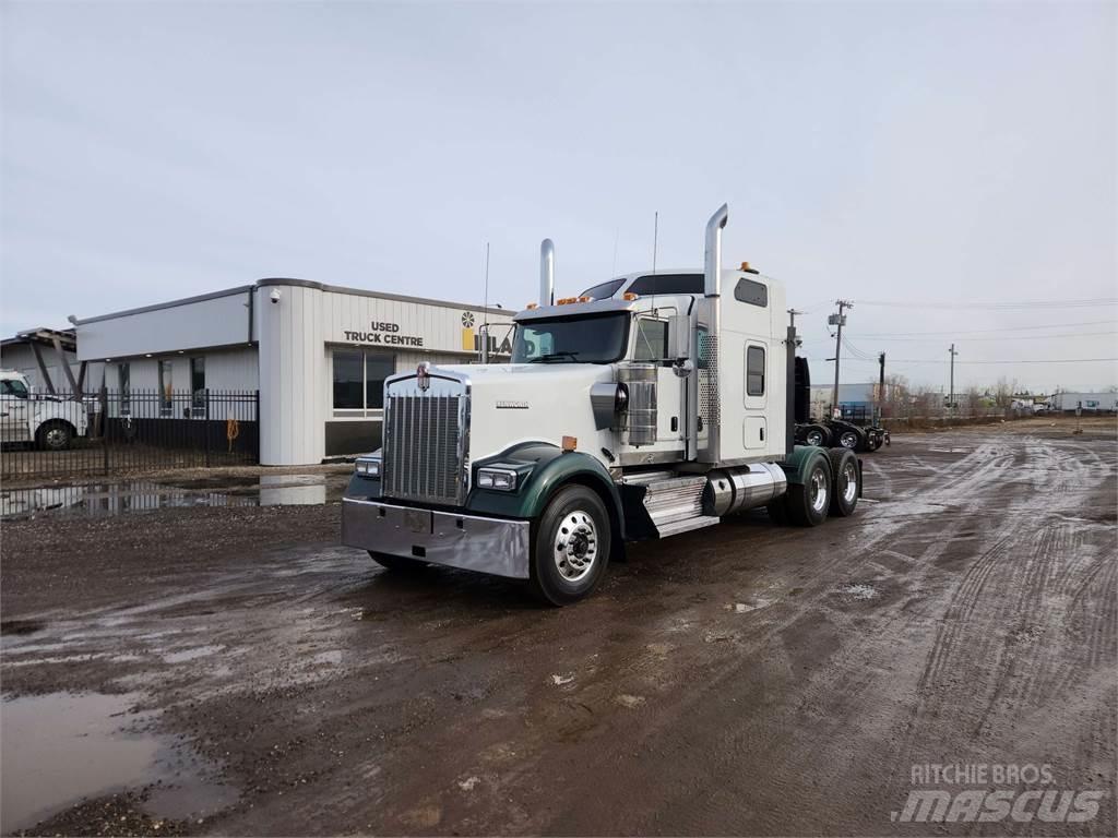 Kenworth W900L Naudoti vilkikai