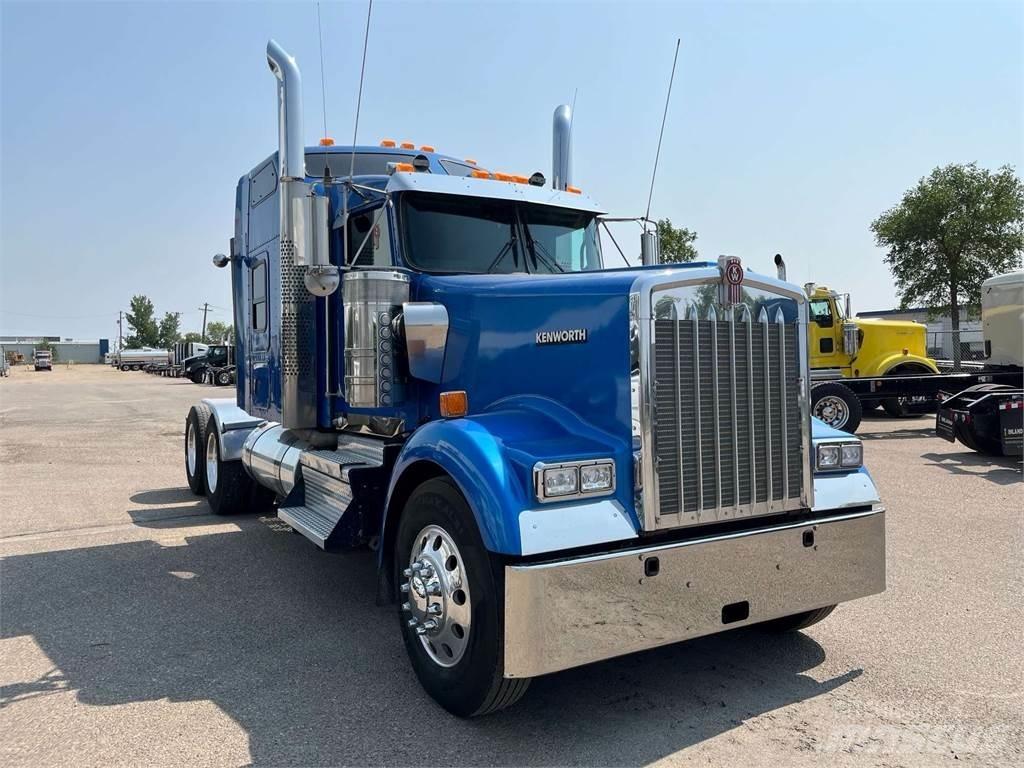 Kenworth W900L Naudoti vilkikai