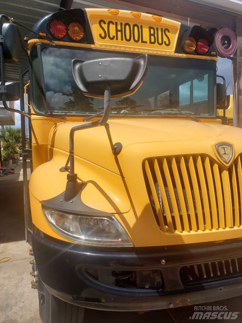 IC Bus CE300 Kiti autobusai