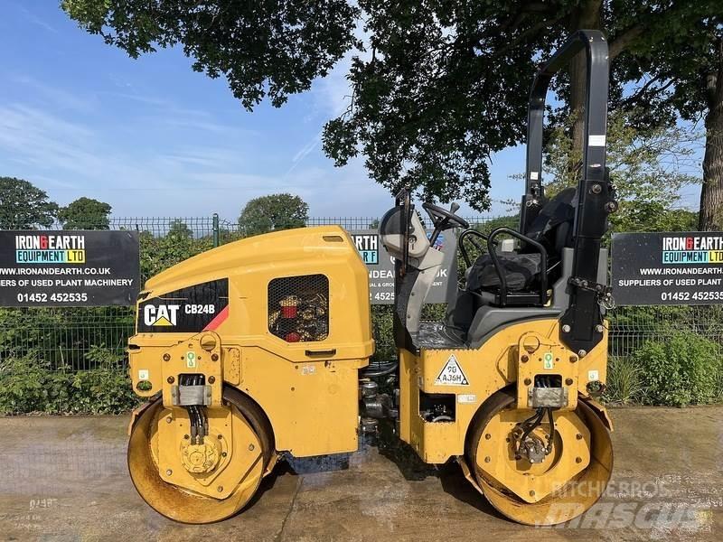 CAT CB24B Roller Porinių būgnų volai